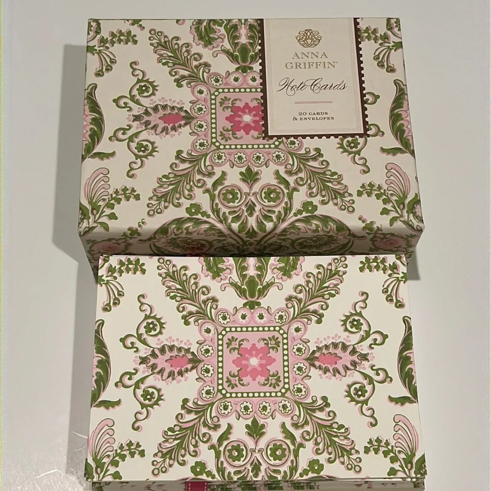 20 fold over cards and envelopes by Anna Griffin - New in Box